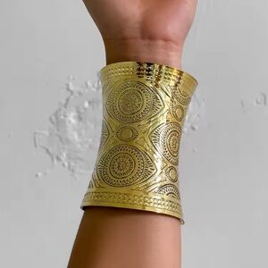 Egypt style klopa Cleopatra Engraved Cuff Bracelet